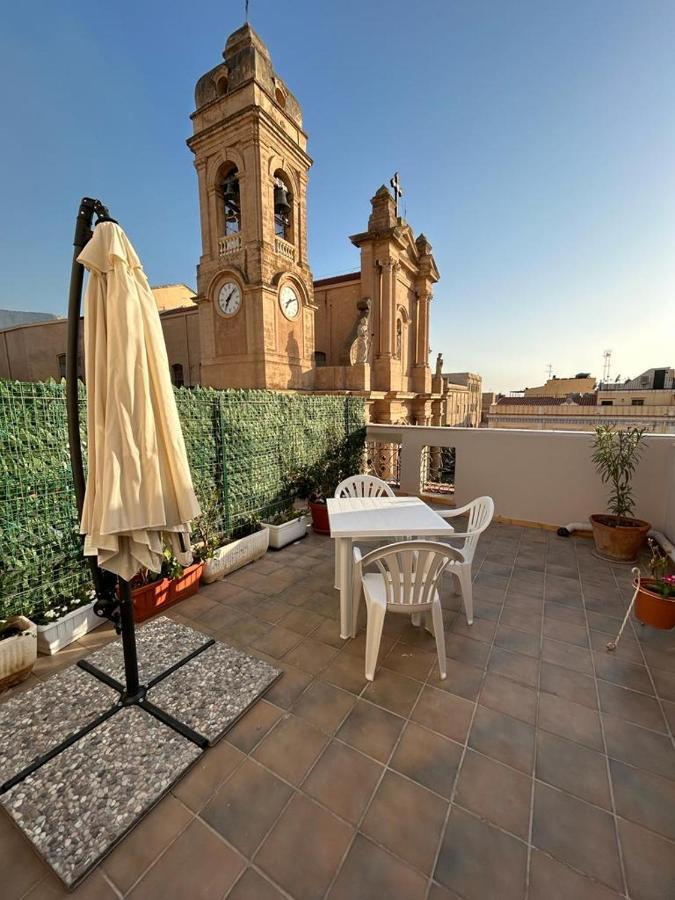 La Casa In Piazza Otel Terrasini Dış mekan fotoğraf
